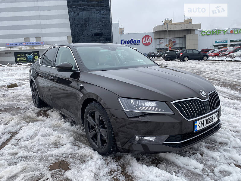 Лифтбек Skoda Superb 2015 в Житомире