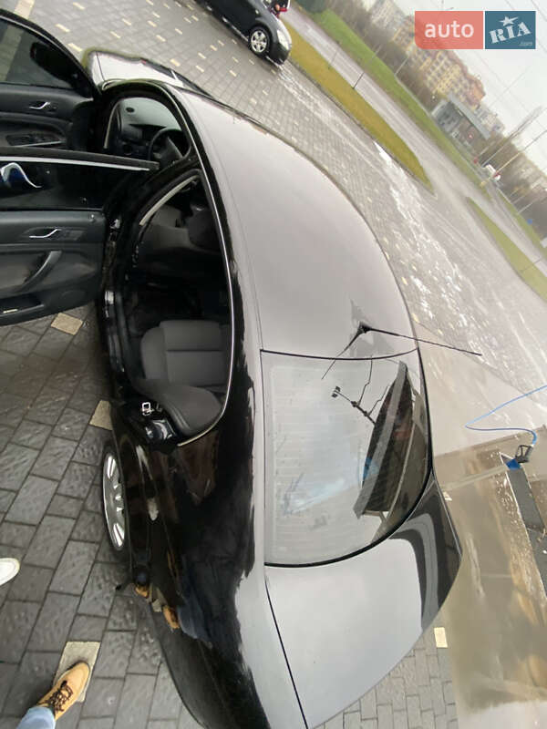 Лифтбек Skoda Superb 2006 в Ужгороде