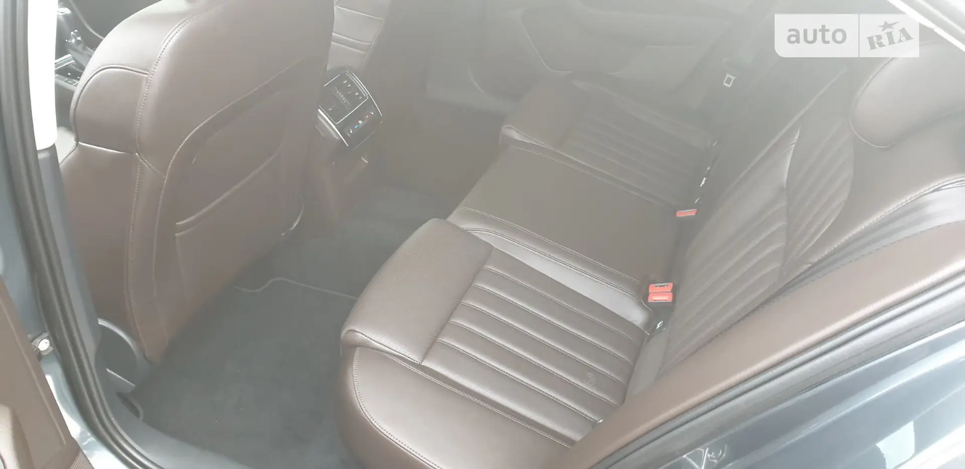 2016 Skoda Superb - мініатюра 4