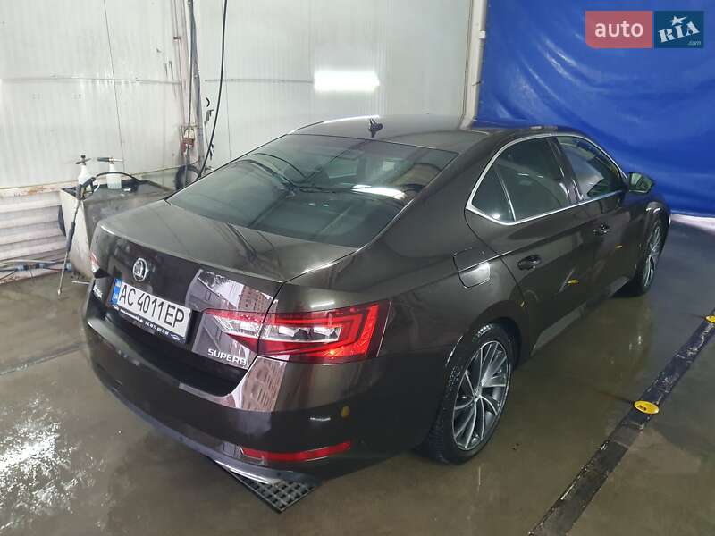 Ліфтбек Skoda Superb 2016 в Луцьку