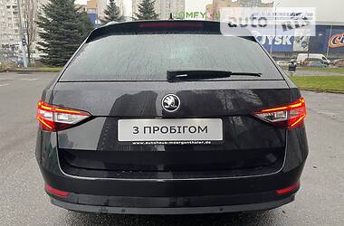 Универсал Skoda Superb 2017 в 