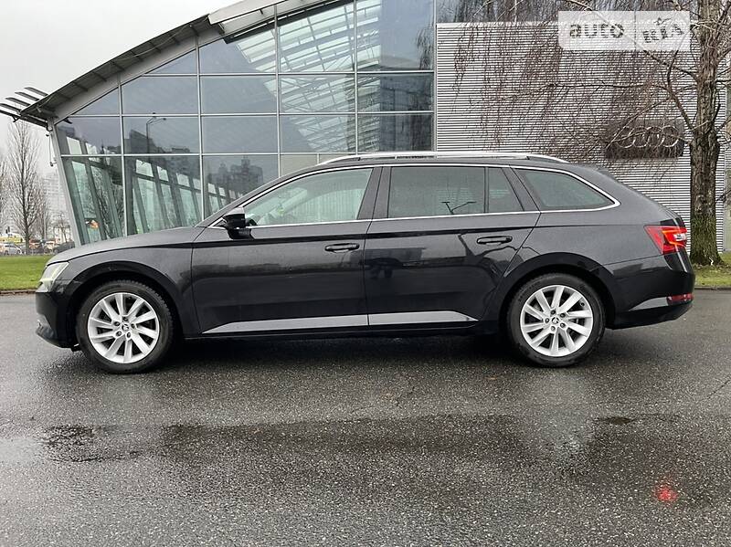 Универсал Skoda Superb 2017 в 
