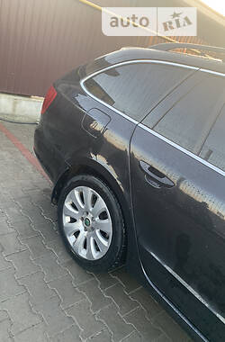 Универсал Skoda Superb 2011 в 