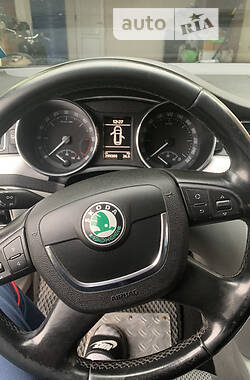 Универсал Skoda Superb 2011 в 