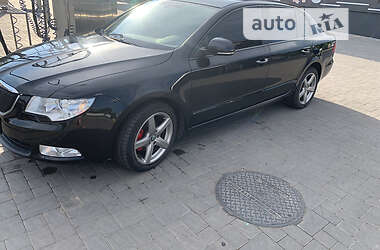 Лифтбек Skoda Superb 2011 в Перечине