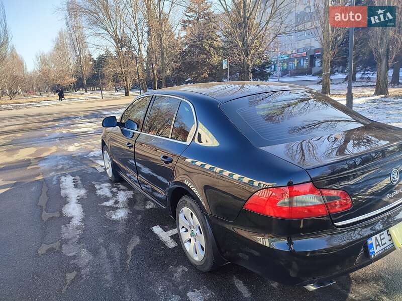 Лифтбек Skoda Superb 2012 в Кривом Роге