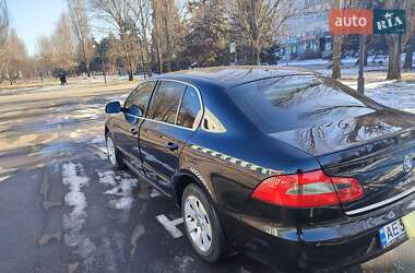 Лифтбек Skoda Superb 2012 в 