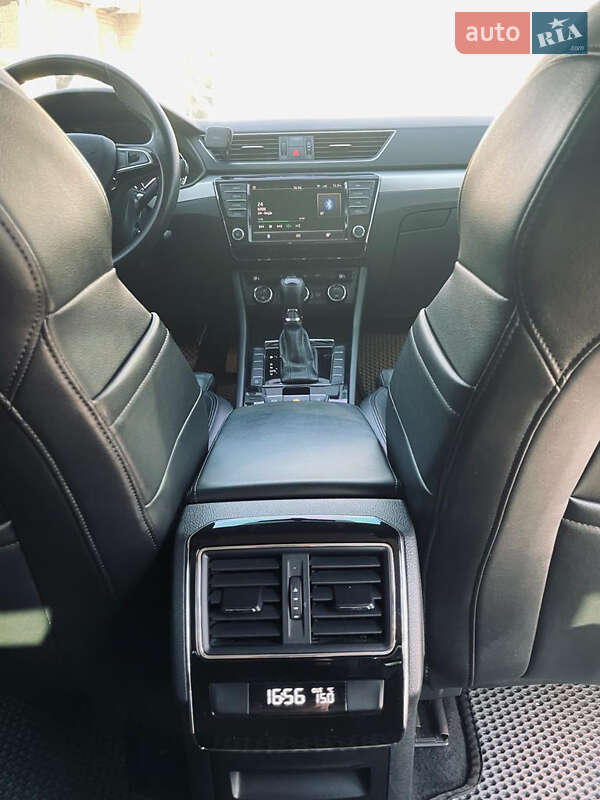 Лифтбек Skoda Superb 2017 в Днепре