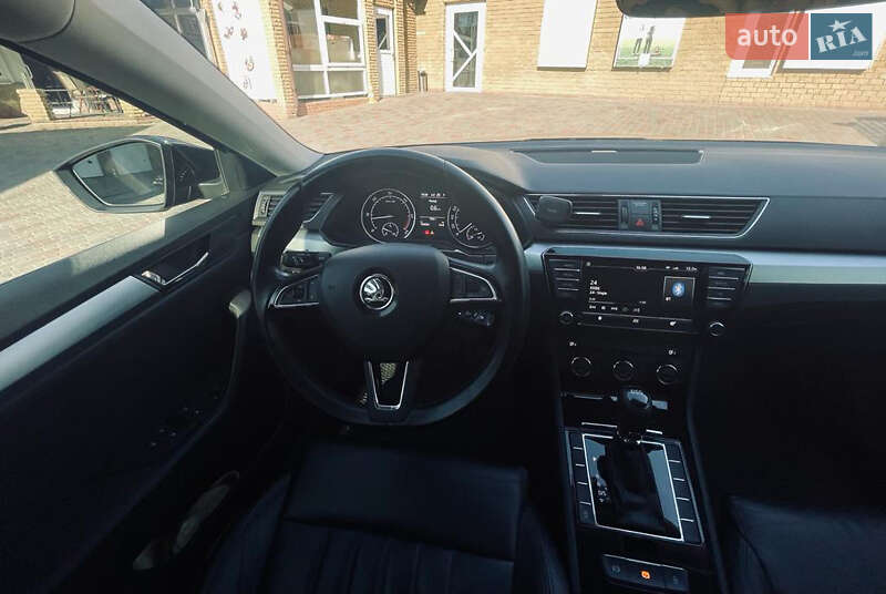 Лифтбек Skoda Superb 2017 в Днепре