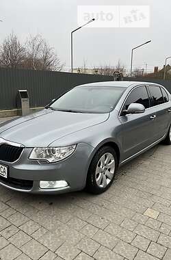 Лифтбек Skoda Superb 2011 в Ужгороде