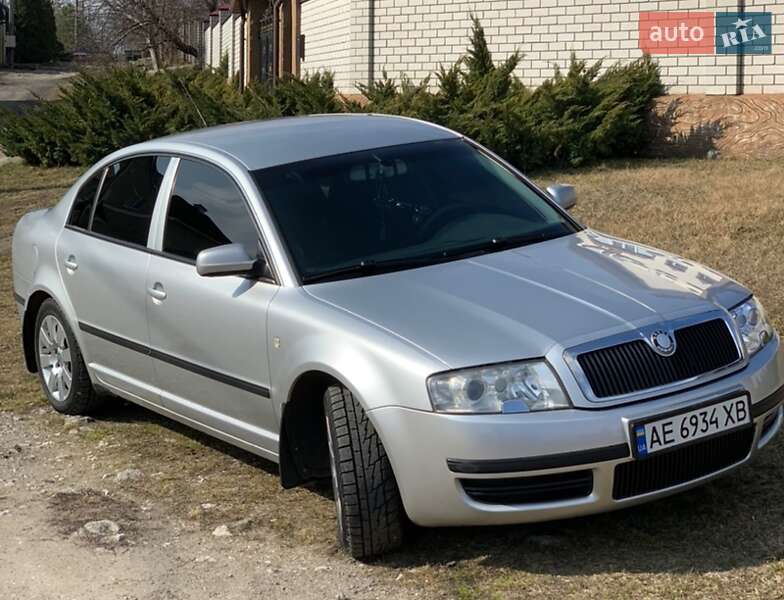 Skoda Superb 2002