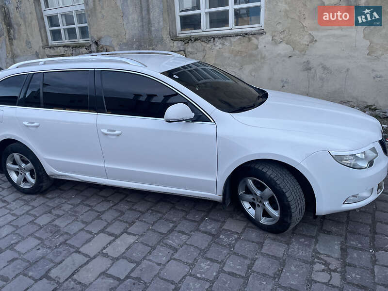 Skoda Superb 2012