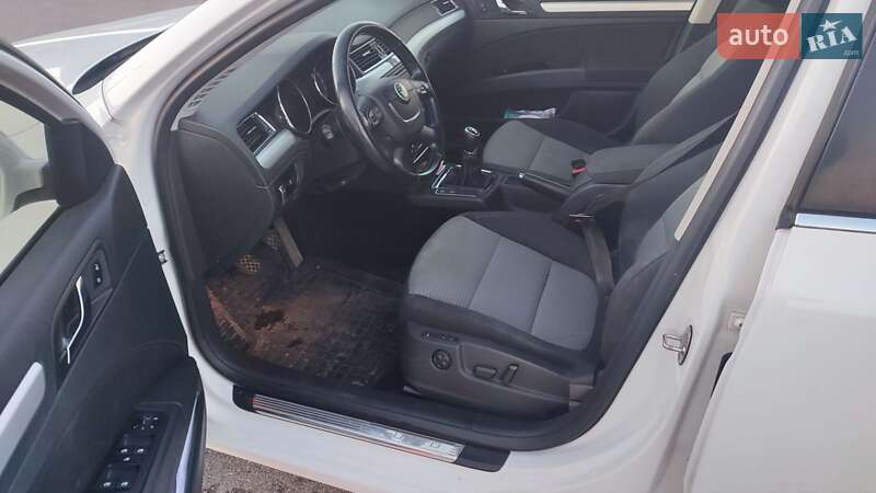 Универсал Skoda Superb 2013 в Хусте