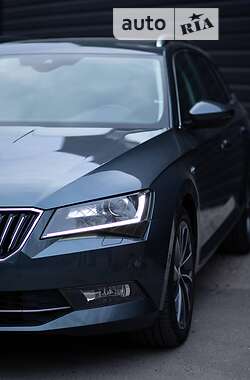 Универсал Skoda Superb 2017 в 