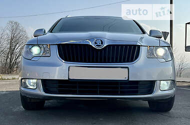 Универсал Skoda Superb 2011 в Дрогобыче