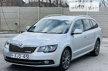 Универсал Skoda Superb 2014 в Здолбунове