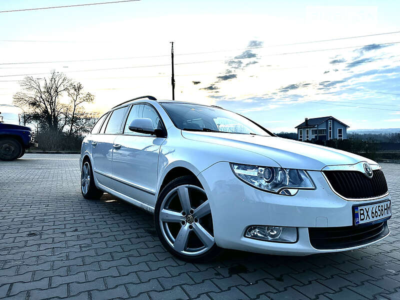 Универсал Skoda Superb 2010 в Хмельницком