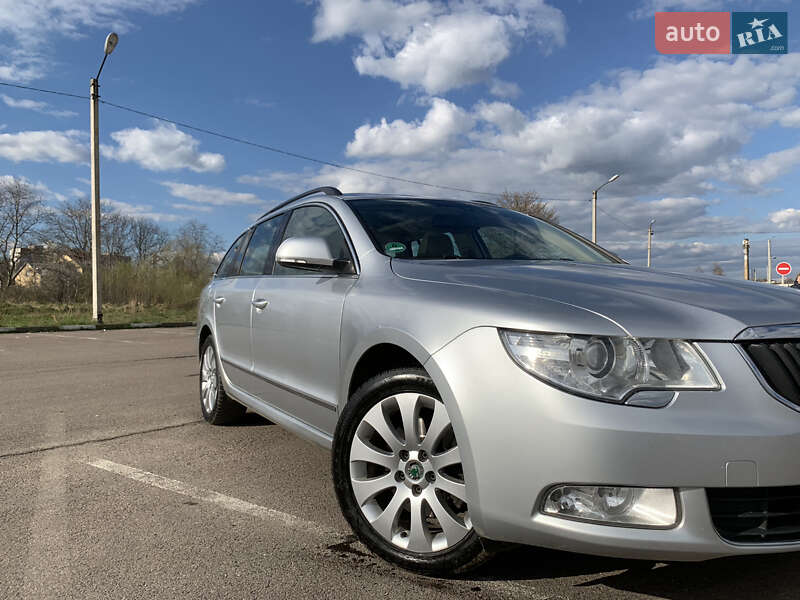 Універсал Skoda Superb 2010 в Стрию фото 4 Універсал Skoda Superb 2010 в Стрию