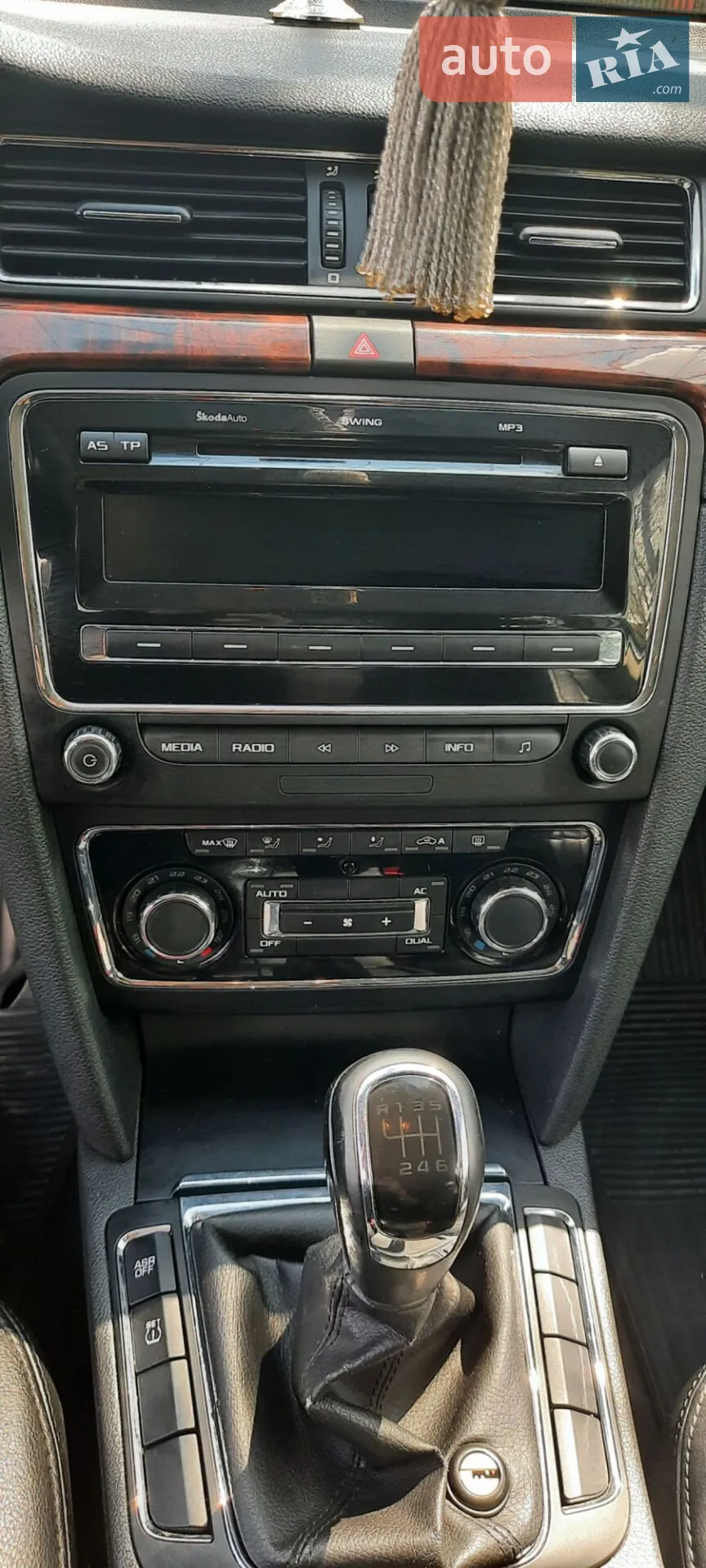 2012 Skoda Superb - мініатюра 12