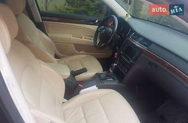 Седан Skoda Superb 2013 в Берегово