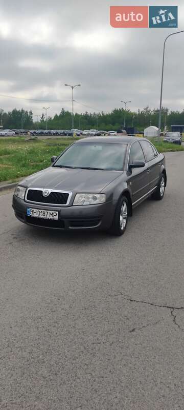 Ліфтбек Skoda Superb 2003 в Львові