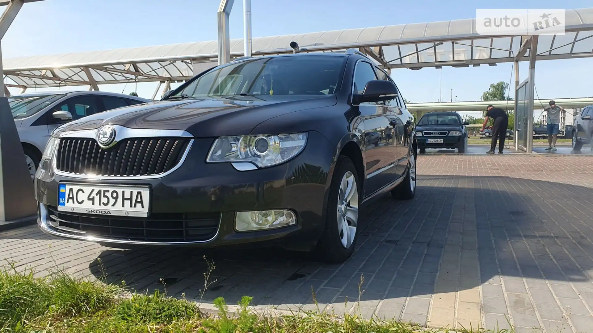 2010 Skoda Superb - мініатюра 8