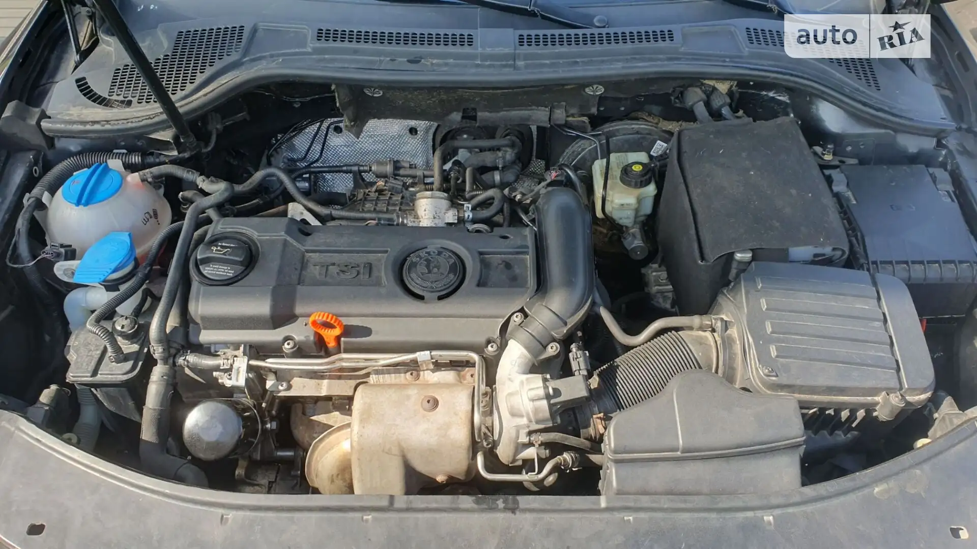 2010 Skoda Superb - мініатюра 2