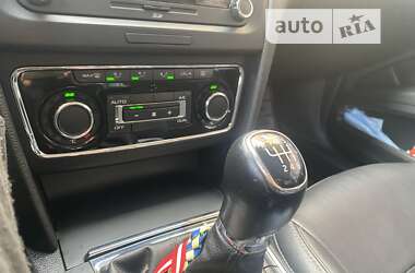 Лифтбек Skoda Superb 2014 в 