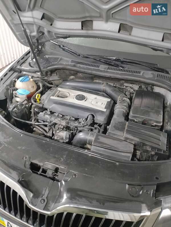 Лифтбек Skoda Superb 2013 в Киеве