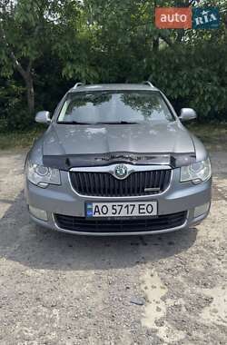 Универсал Skoda Superb 2011 в Ужгороде