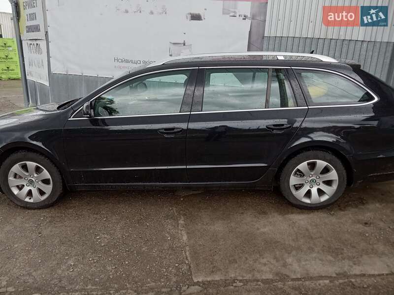 Универсал Skoda Superb 2010 в Голованевске