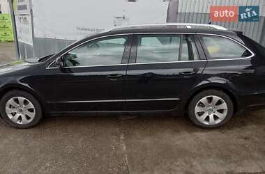 Универсал Skoda Superb 2010 в Голованевске