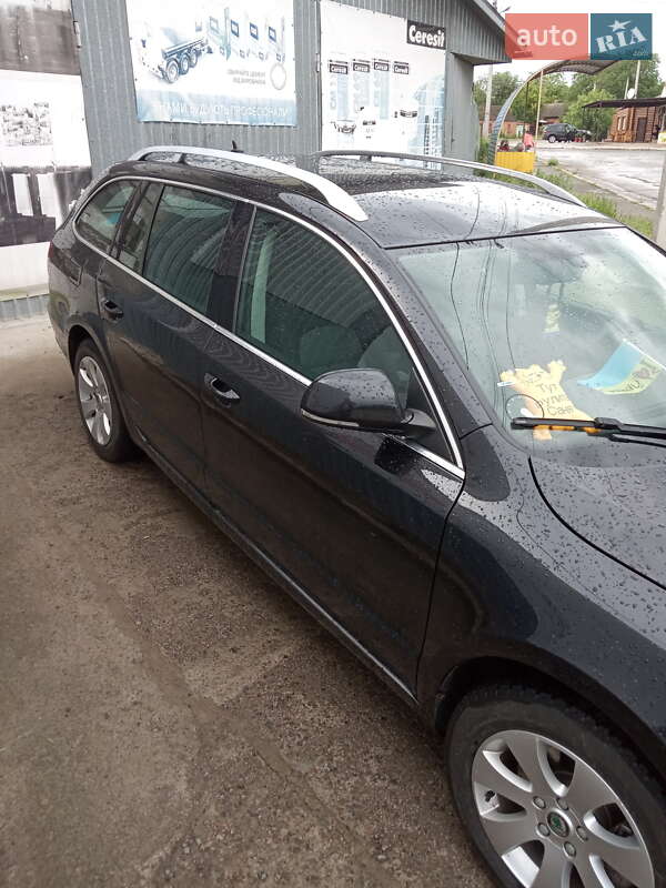 Универсал Skoda Superb 2010 в Голованевске