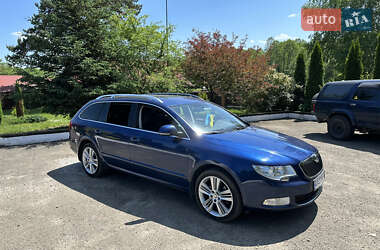 Универсал Skoda Superb 2013 в Киеве