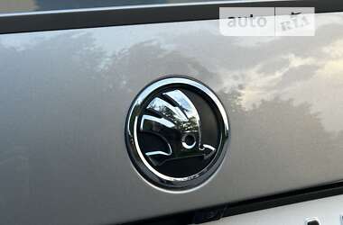 Лифтбек Skoda Superb 2014 в 
