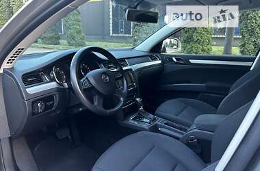 Лифтбек Skoda Superb 2014 в 