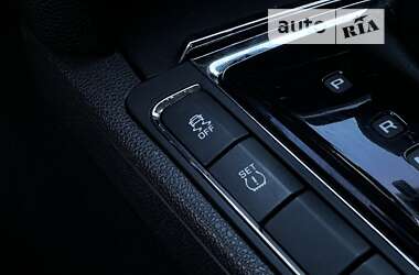 Лифтбек Skoda Superb 2014 в 