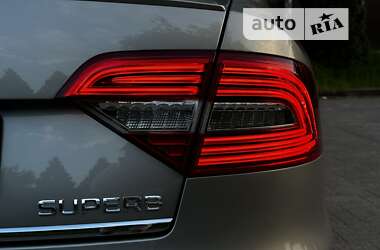 Лифтбек Skoda Superb 2014 в 