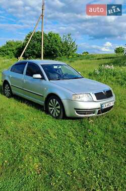 Лифтбек Skoda Superb 2003 в Глухове