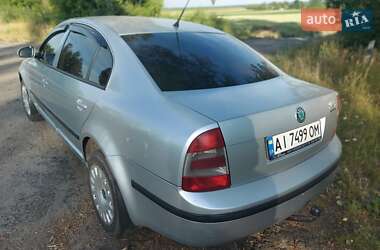 Лифтбек Skoda Superb 2008 в 