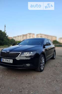 Ліфтбек Skoda Superb 2013 в Кропивницькому