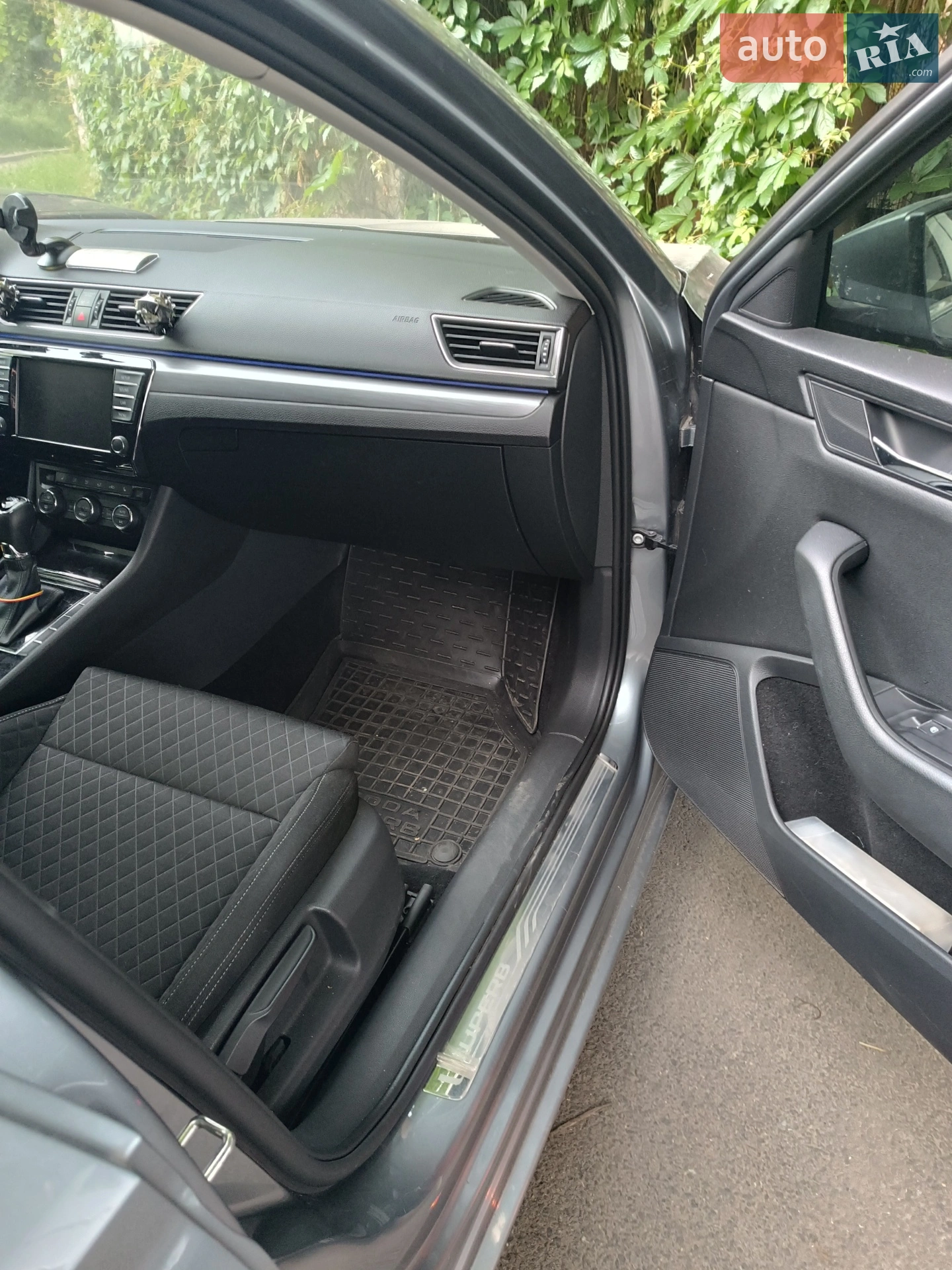 2017 Skoda Superb - мініатюра 8