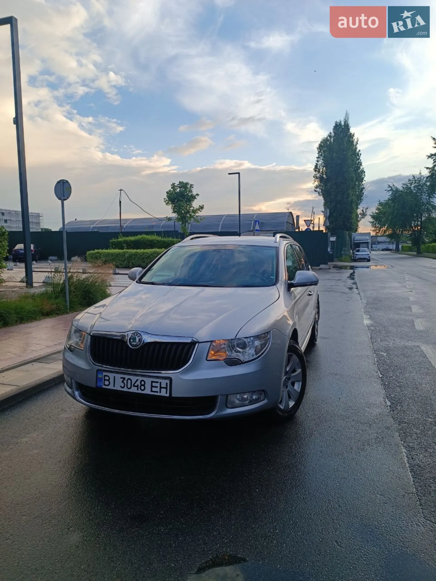 2010 Skoda Superb - мініатюра 7