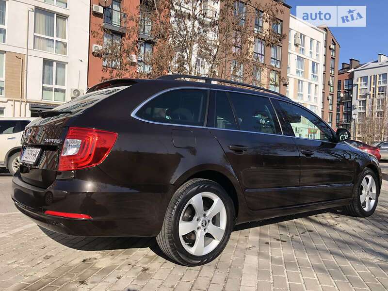 Универсал Skoda Superb 2015 в Киеве