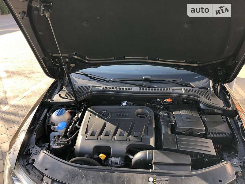 Универсал Skoda Superb 2015 в Киеве
