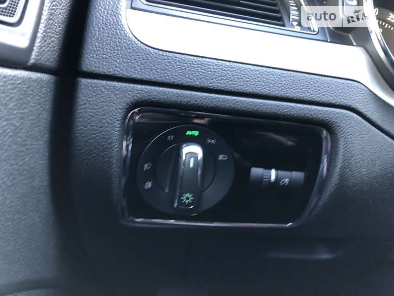 Универсал Skoda Superb 2015 в Киеве