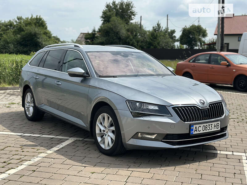 Універсал Skoda Superb 2016 в Любомлі