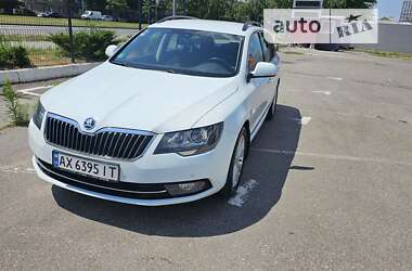 Универсал Skoda Superb 2015 в Харькове