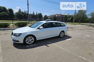 Универсал Skoda Superb 2015 в Харькове