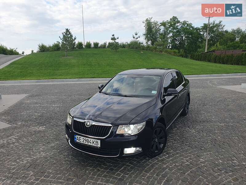 Лифтбек Skoda Superb 2012 в Днепре